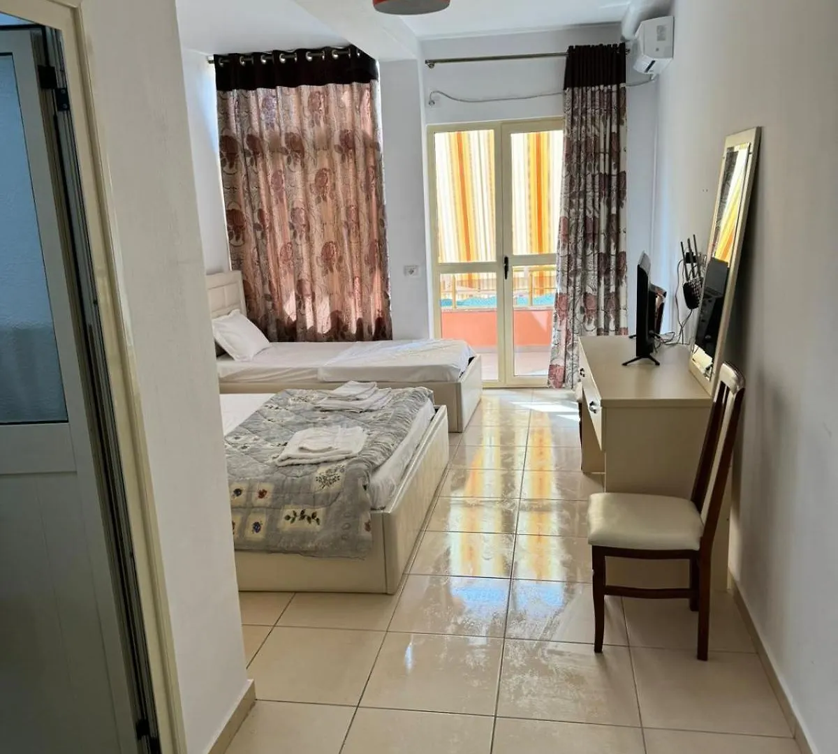 Unico Hotel Orikum Albania